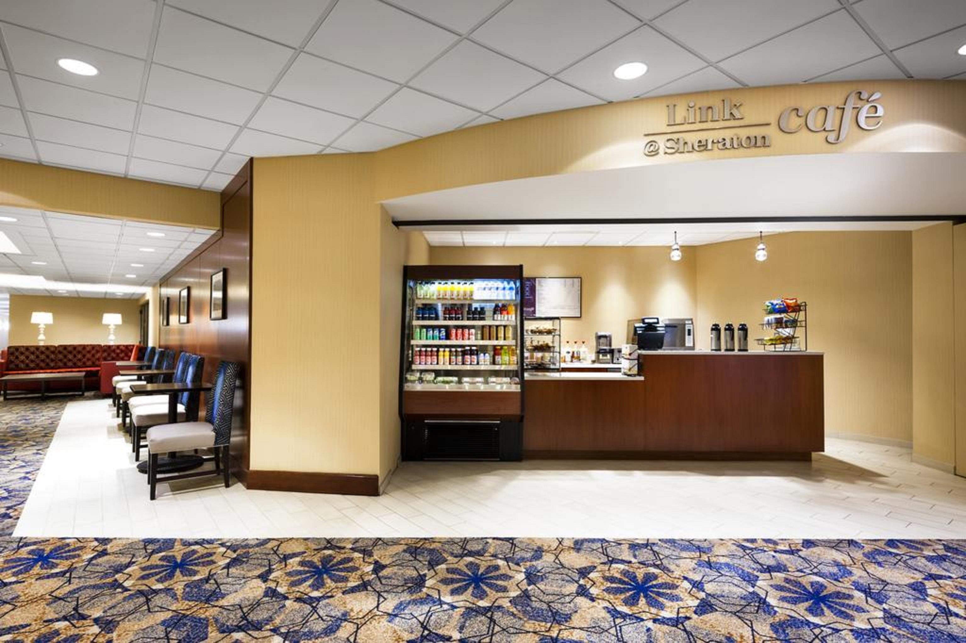 Sheraton Pittsburgh Hotel At Station Square Esterno foto