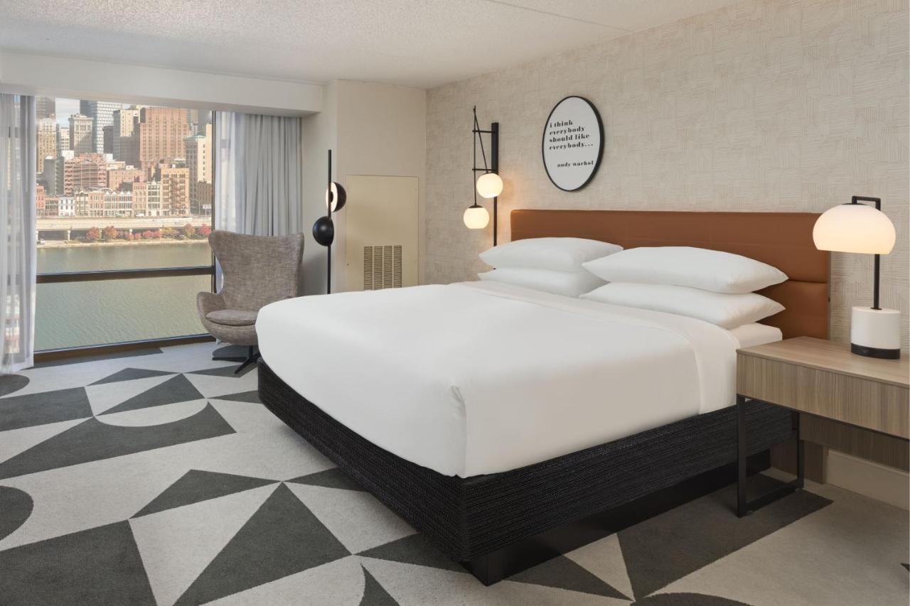 Sheraton Pittsburgh Hotel At Station Square Esterno foto