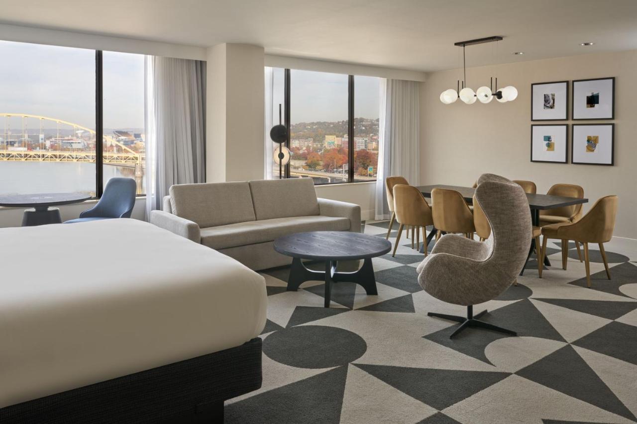 Sheraton Pittsburgh Hotel At Station Square Esterno foto