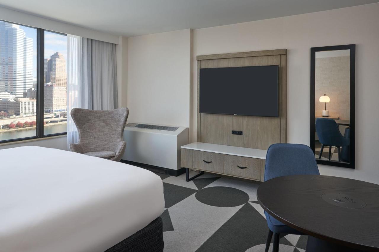 Sheraton Pittsburgh Hotel At Station Square Esterno foto